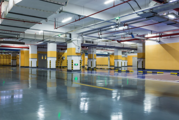 Piso Industrial: Vantagens e Aplicações Essenciais para Ambientes Comerciais e Industriais