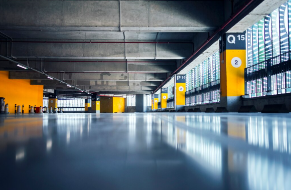 Vantagens do Piso Gale Industrial para Otimizar Espaços Comerciais